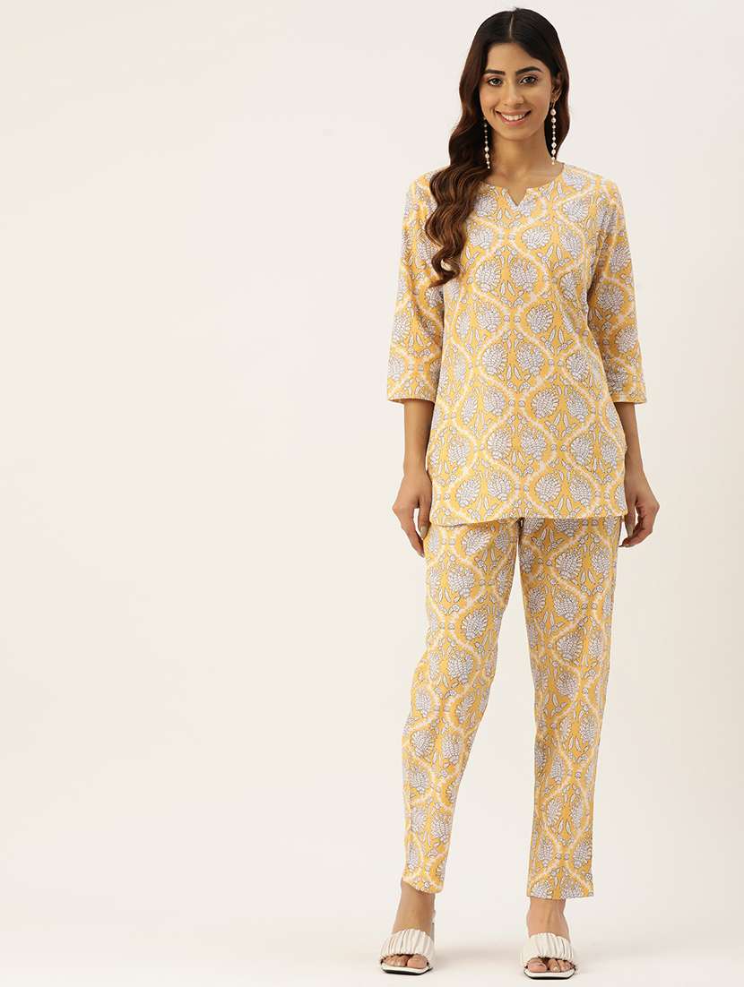 women printed three quarter sleeves nightwear pyjama set - 21582318 -  Standard Image - 1