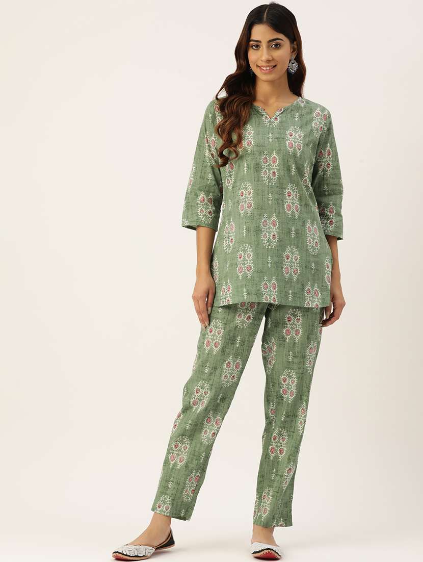 women green printed pyjama nightwear set
