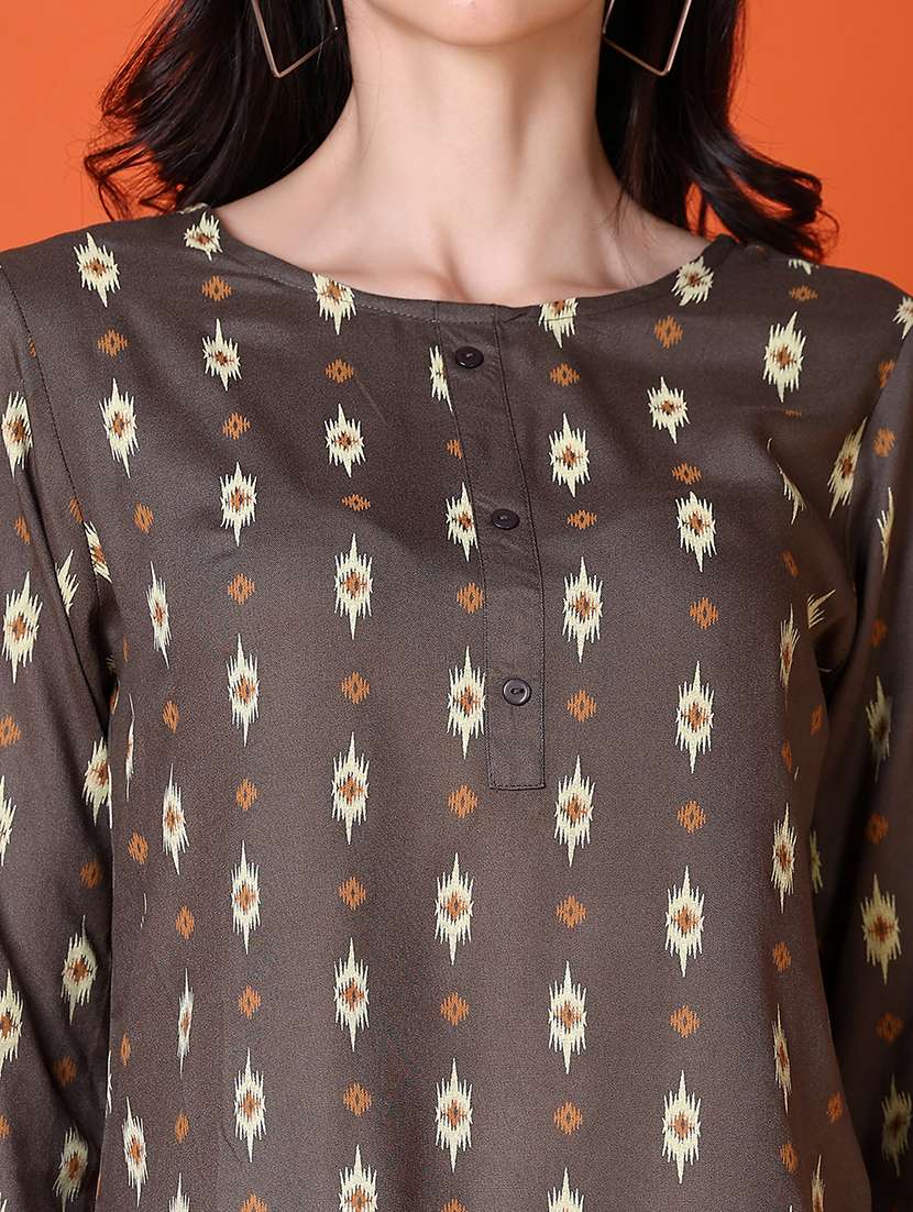 women ikat printed straight kurti - 21582973 -  Standard Image - 4