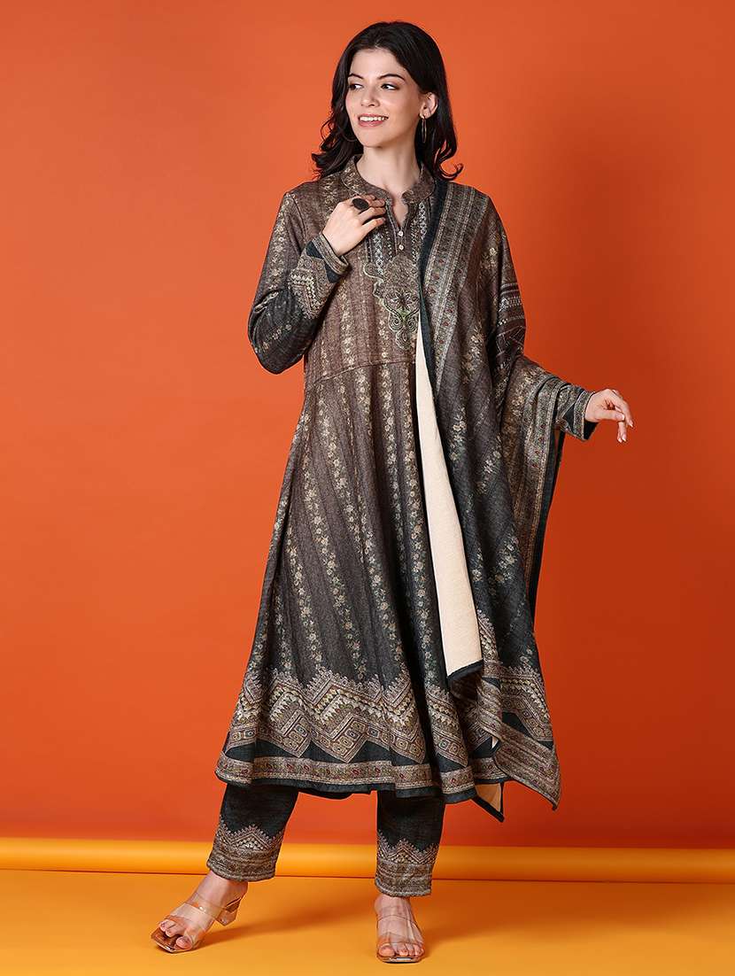 women printed kurta pant set with dupatta - 21582990 -  Standard Image - 1