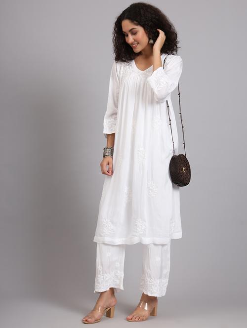 women chikankari kurta pant set  - 21585403 -  Standard Image - 0