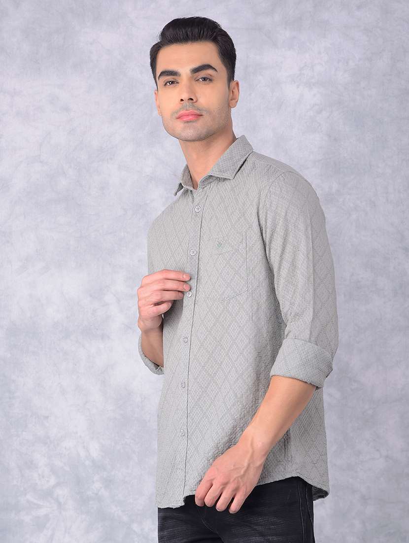men self design regular fit casual shirt