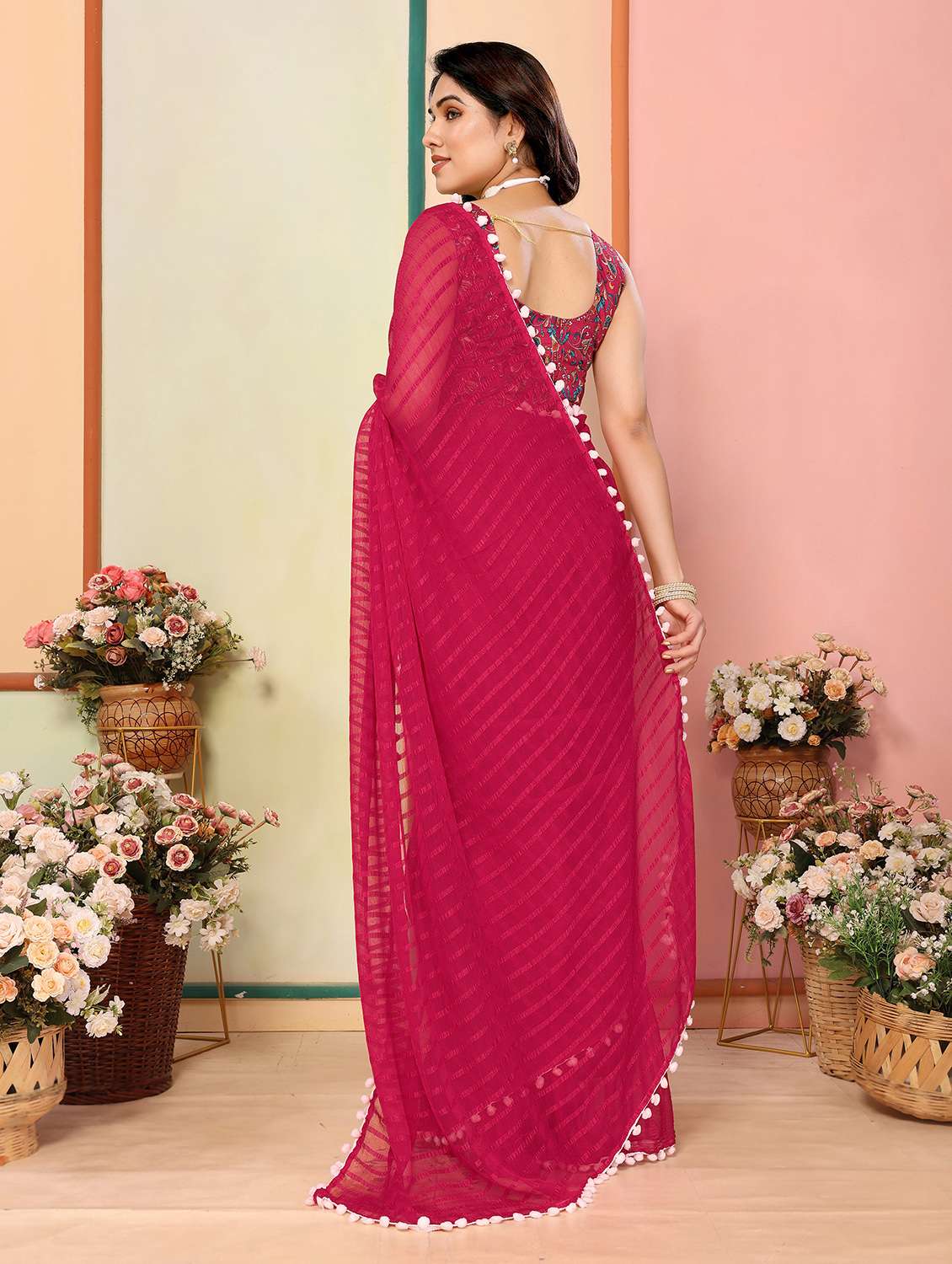 women striped plain saree with blouse - 21586623 -  Standard Image - 1