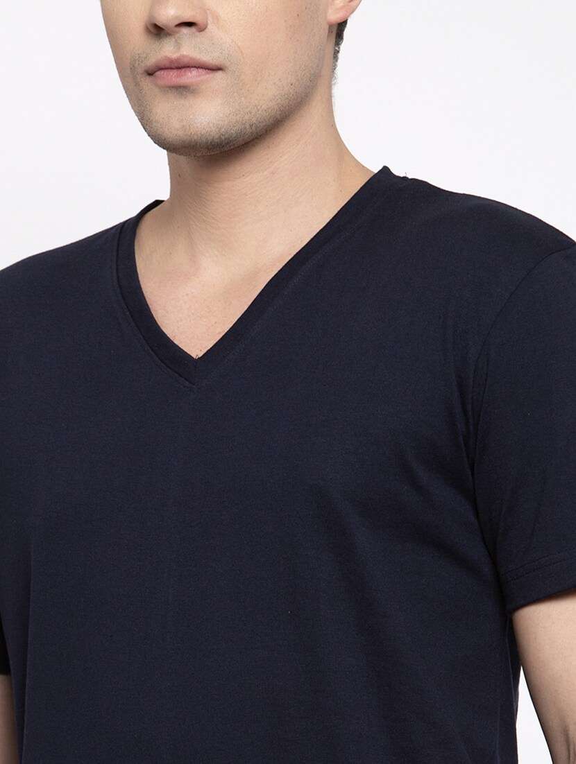 men v-neck back print t-shirt - 21586652 - Standard Image - 4
