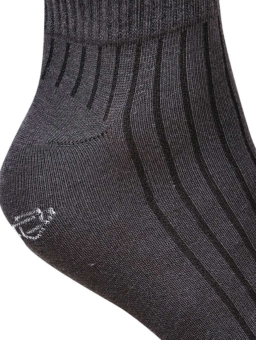 men pack of 5 ankle length sock - 21587552 -  Standard Image - 4