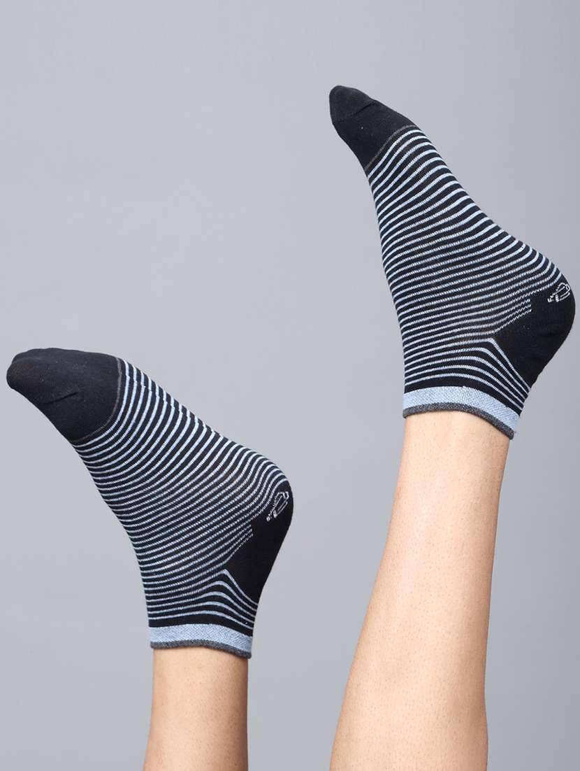 men pack of 5 ankle length socks - 21587610 -  Standard Image - 1