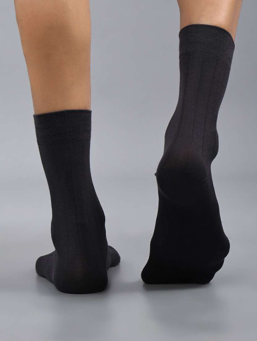 men pack of 3 above ankle length sock - 21588150 -  Standard Image - 4
