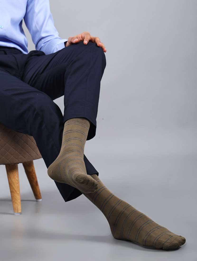 men pack of 3 above ankle length sock - 21588155 -  Standard Image - 4