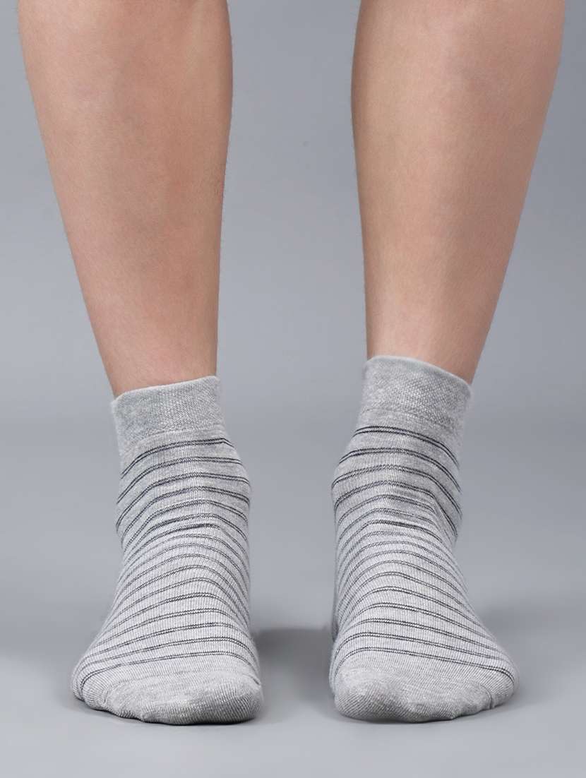 men pack of 3 ankle length socks - 21588183 -  Standard Image - 4