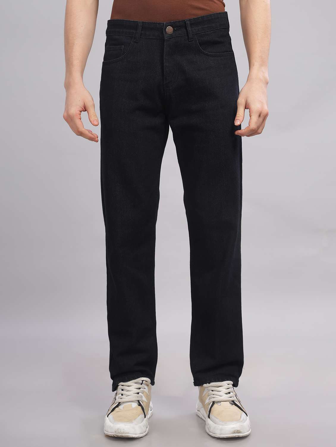 men mid rise relaxed fit plain jeans