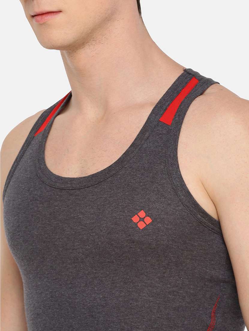 men pack of 2 color block vests - 21594523 -  Standard Image - 4