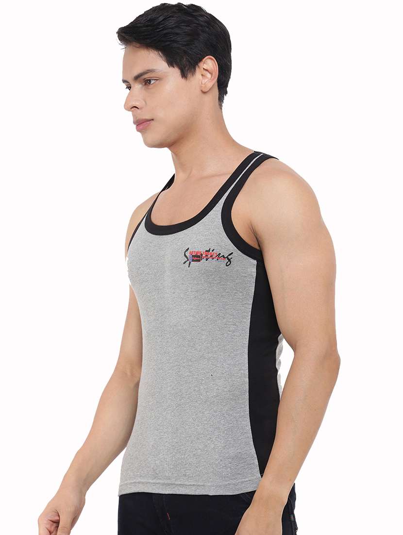 men pack of 2 color block vests - 21594558 -  Standard Image - 1