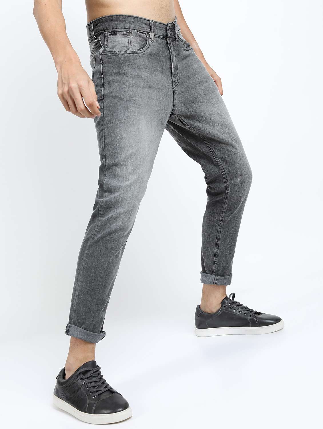 men solid mid rise slim fit jean - 21596187 -  Standard Image - 1