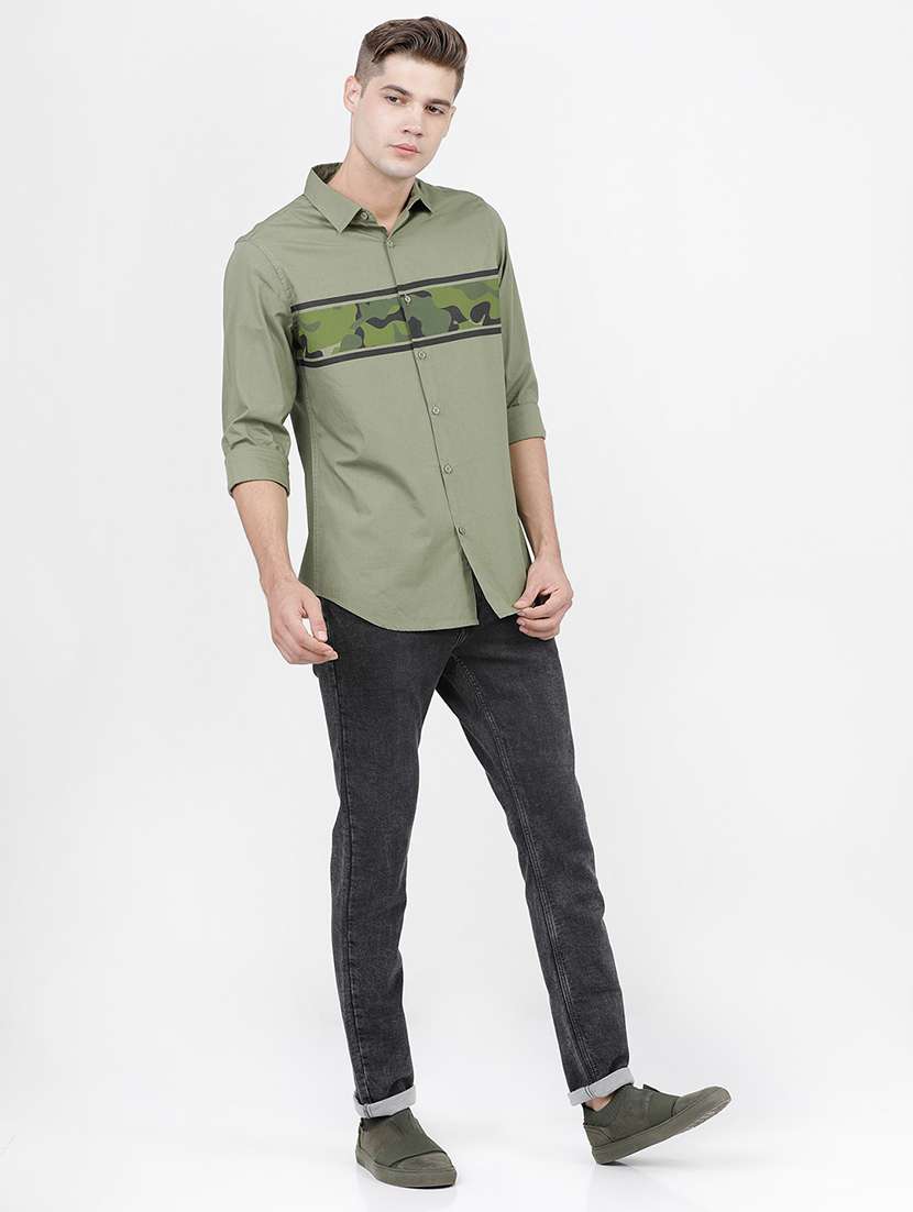 men plain slim fit mid rise jeans - 21596284 -  Standard Image - 4