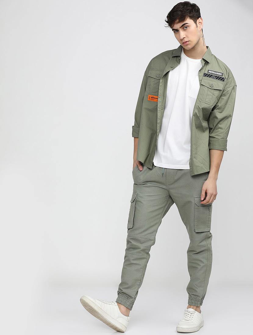 men mid rise solid cargo - 21596358 - Standard Image - 4