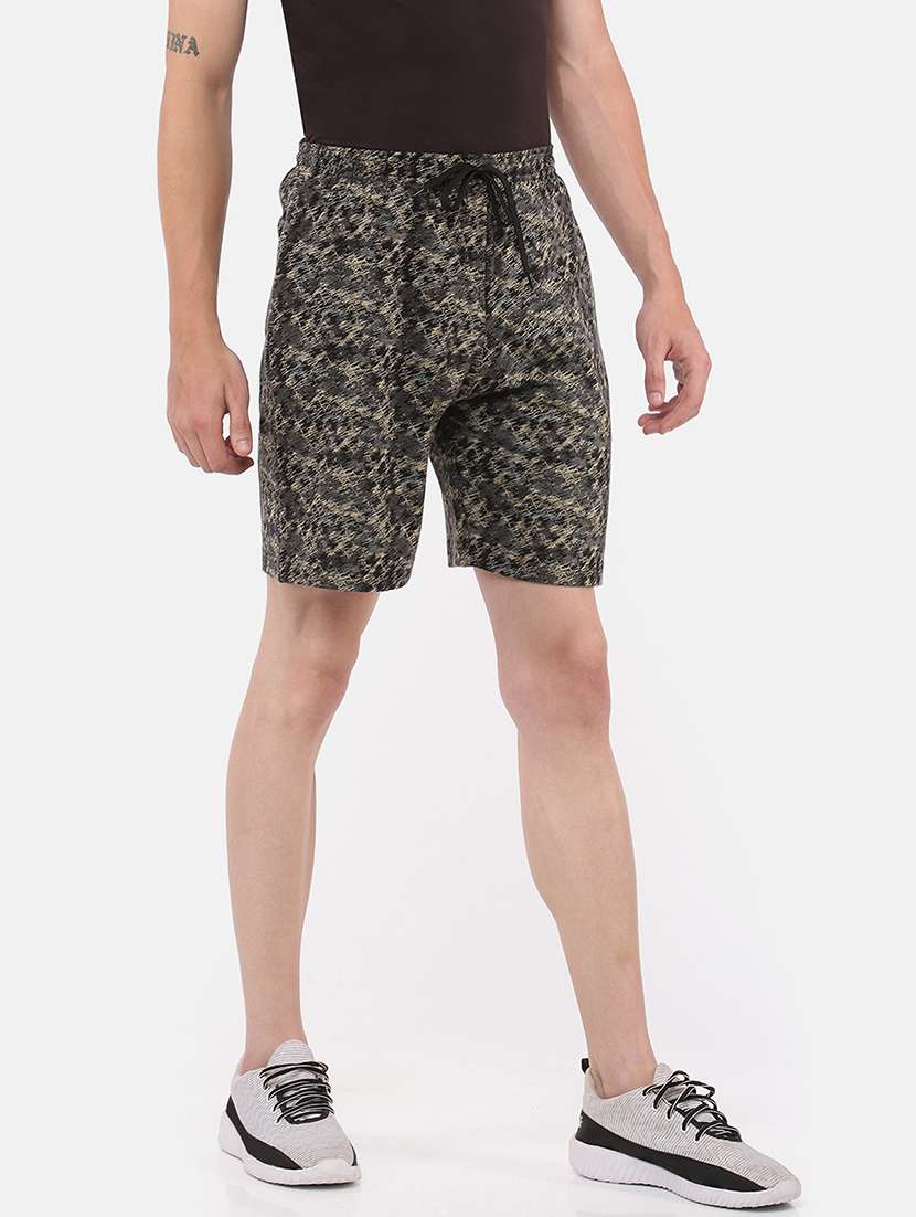 men multi color printed shorts - 21596903 -  Standard Image - 1