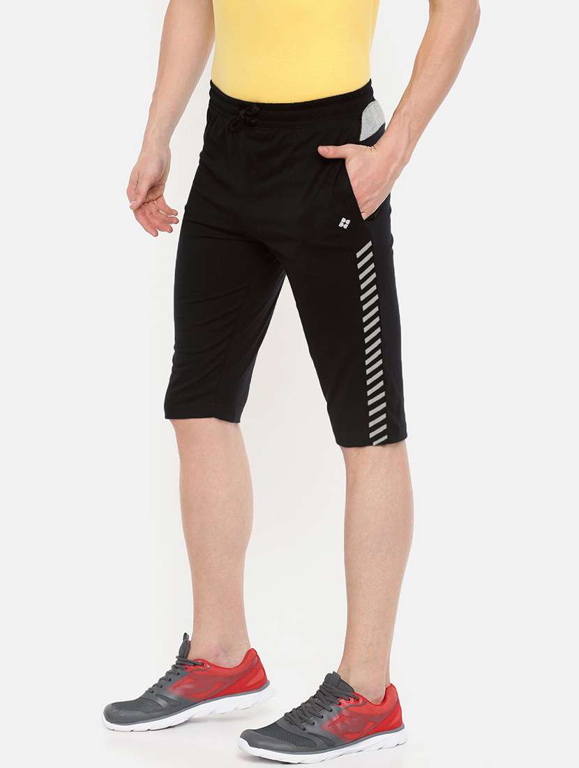 men printed cotton three - fourths - 21596920 -  Standard Image - 1