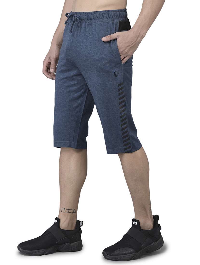 men printed cotton three - fourths - 21596925 -  Standard Image - 1