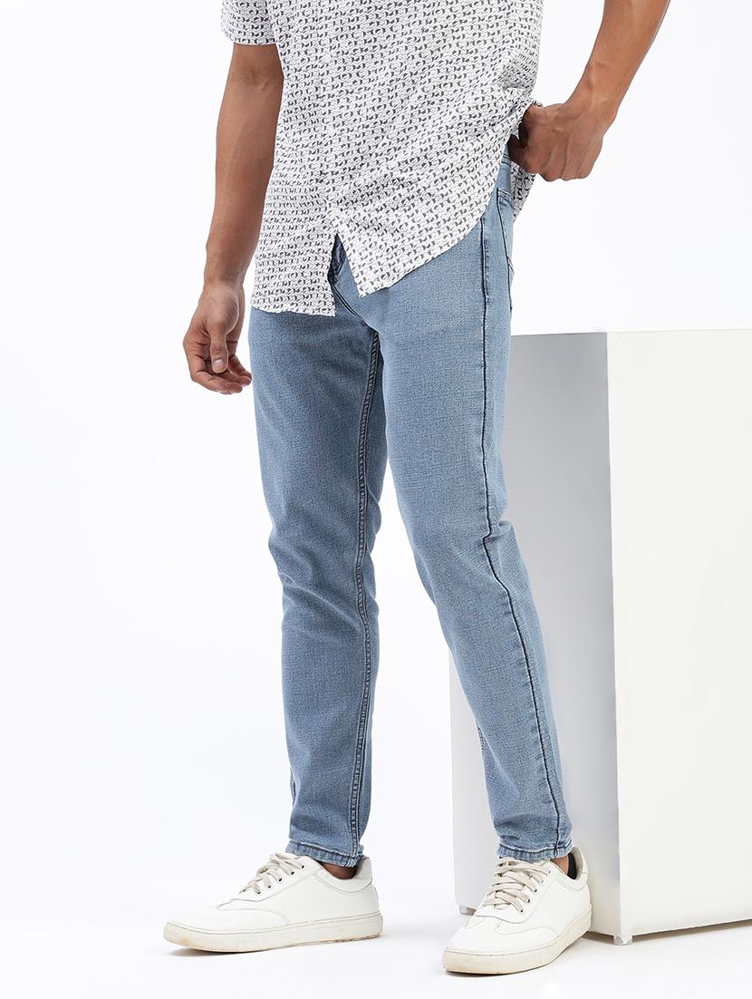 men light blue denim plain jeans - 21597436 - Standard Image - 4