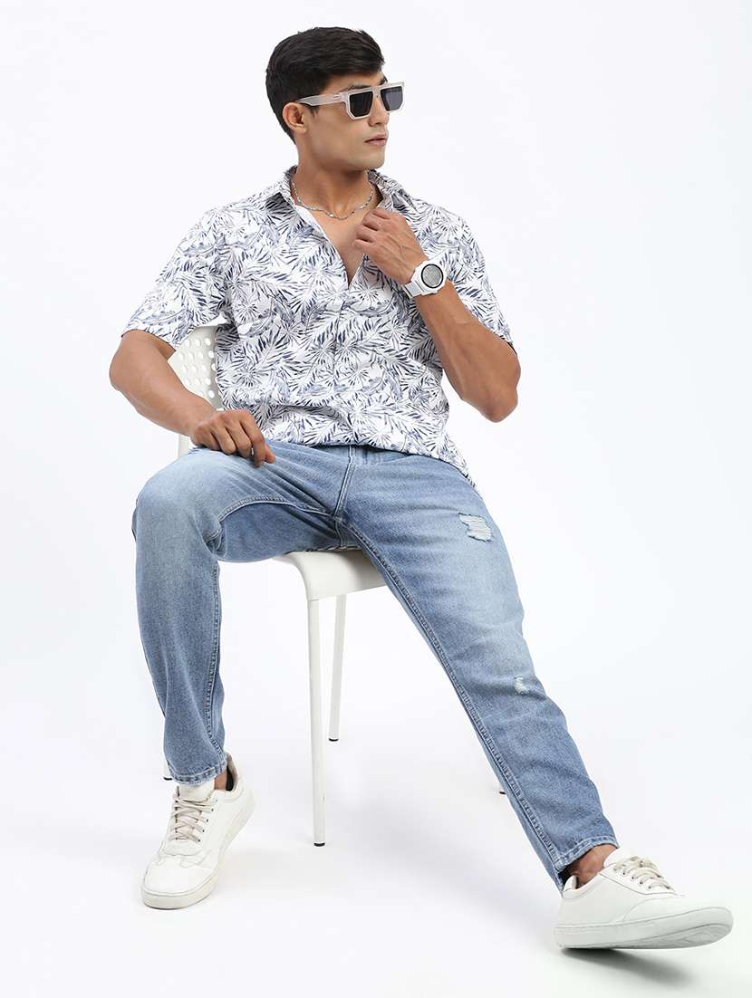 men short sleeves printed casual shirt - 21597478 -  Standard Image - 4