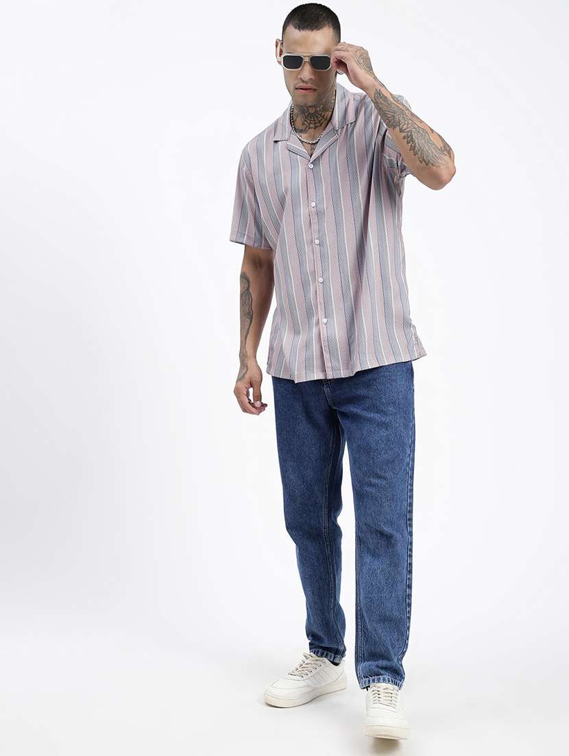 men short sleeves striped casual shirt - 21597487 -  Standard Image - 4