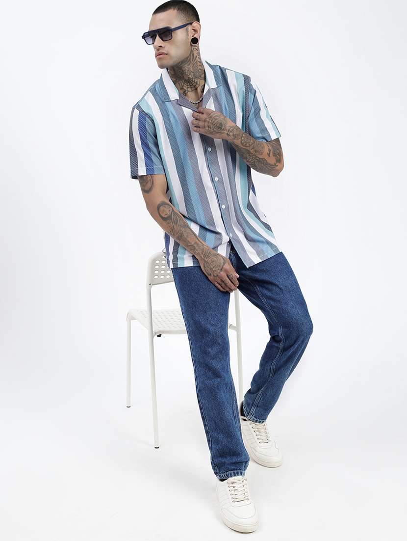 men short sleeves striped casual shirt - 21597491 -  Standard Image - 4