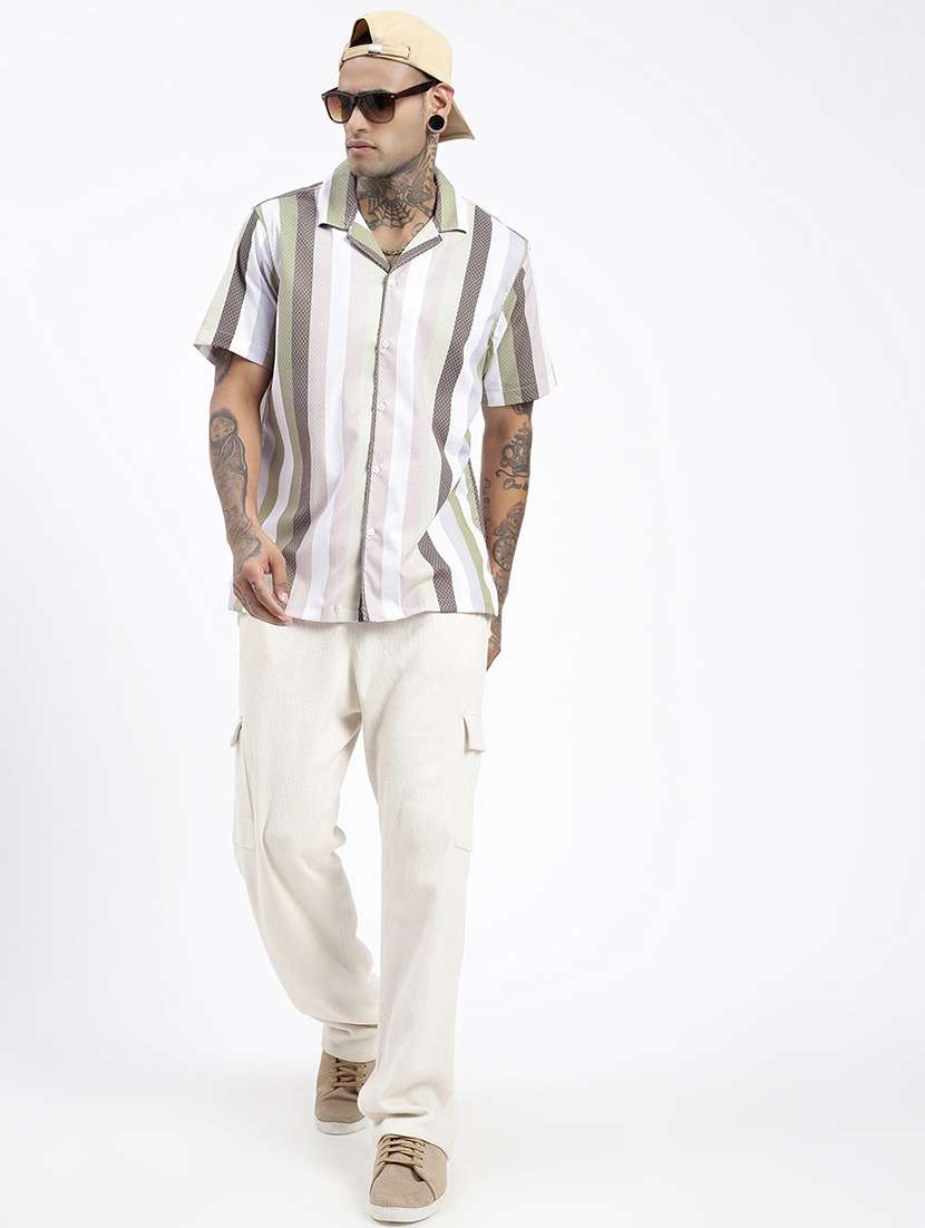 men short sleeves striped casual shirt - 21597493 -  Standard Image - 4