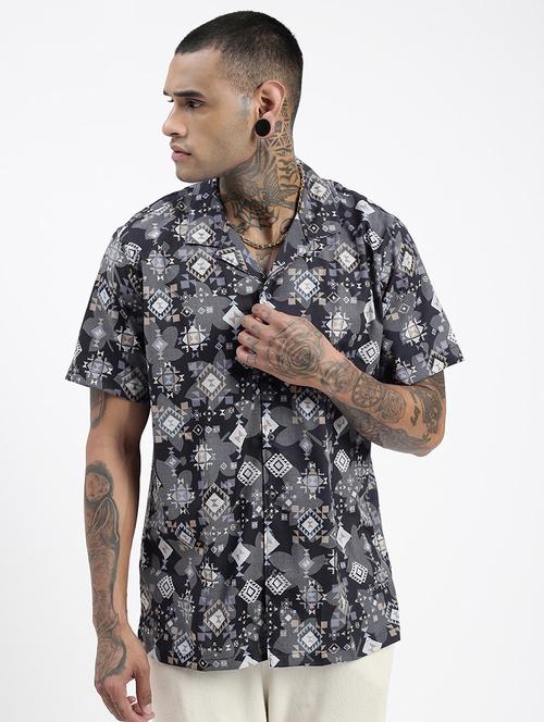 men short sleeves printed casual shirt - 21597501 -  Standard Image - 0