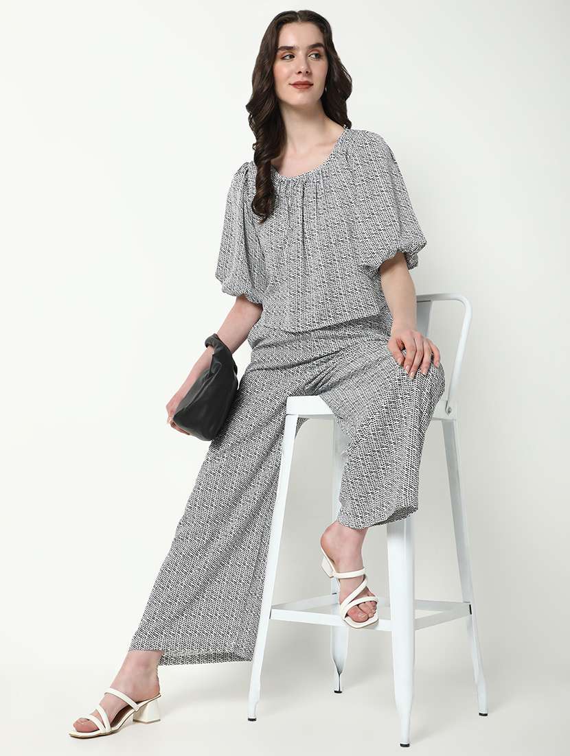 women printed top and trouser co-ord set - 21597981 -  Standard Image - 4