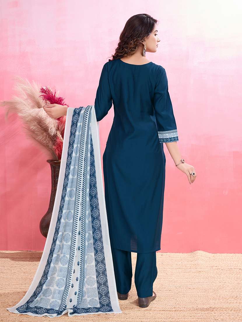 women three quarter sleeve kurta pant with dupatta set - 21597995 -  Standard Image - 1