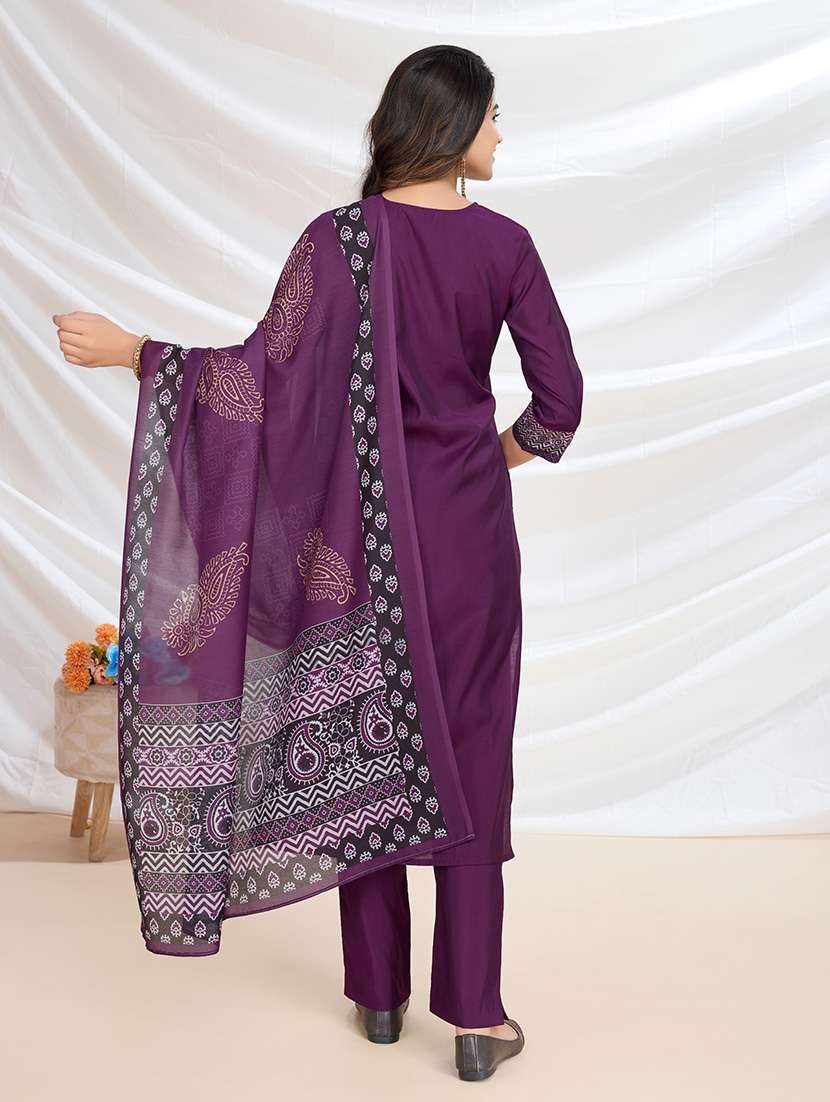 women three quarter sleeve kurta pant with dupatta set - 21597998 -  Standard Image - 1