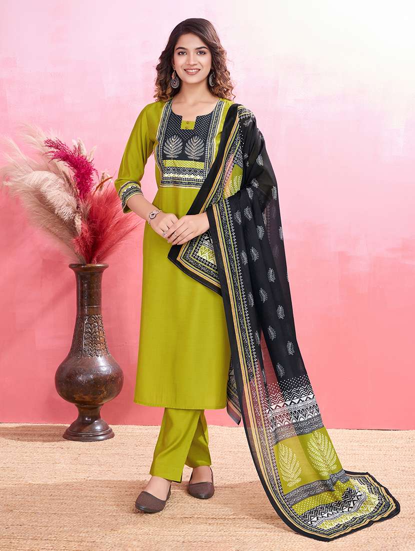 women three quarter sleeve kurta pant with dupatta set
