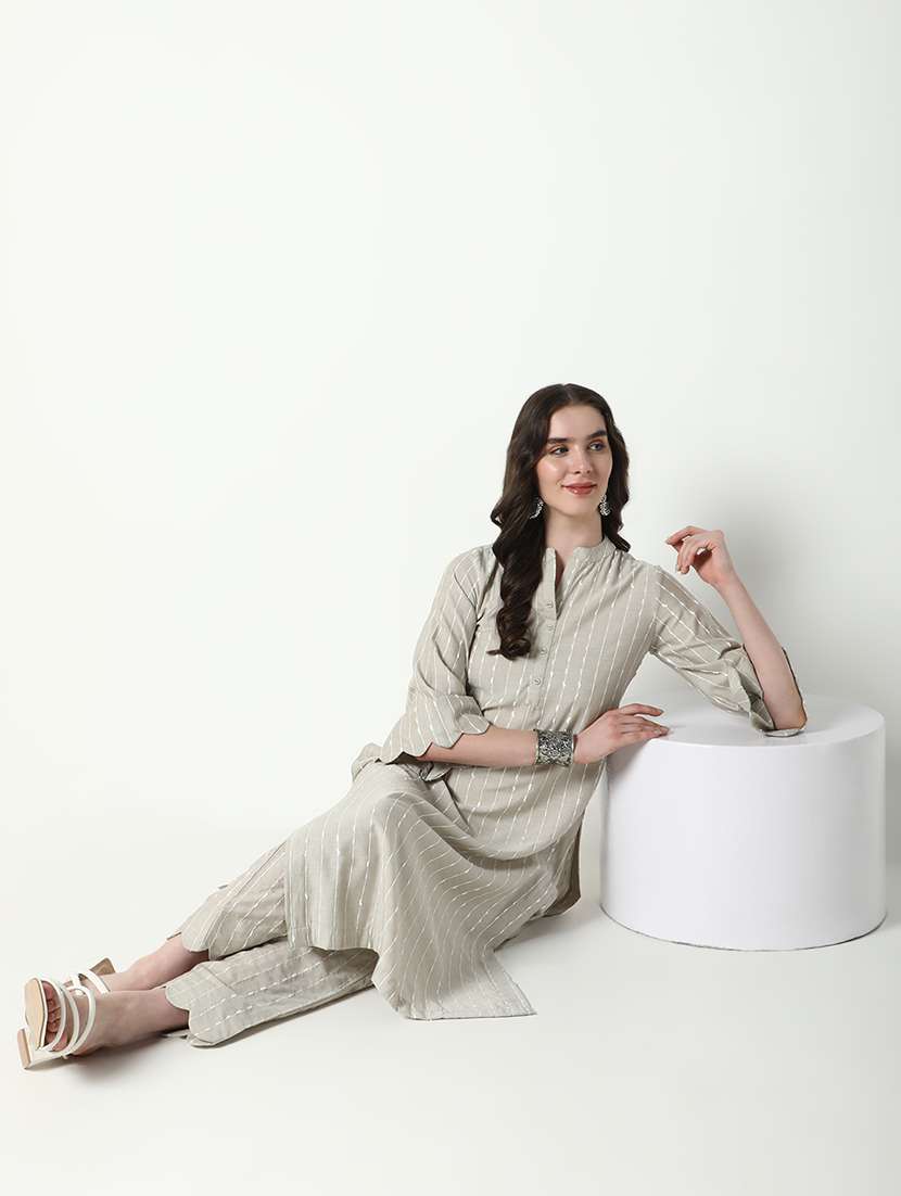 women embroidered mandarin neck kurta pant set - 21598139 -  Standard Image - 4