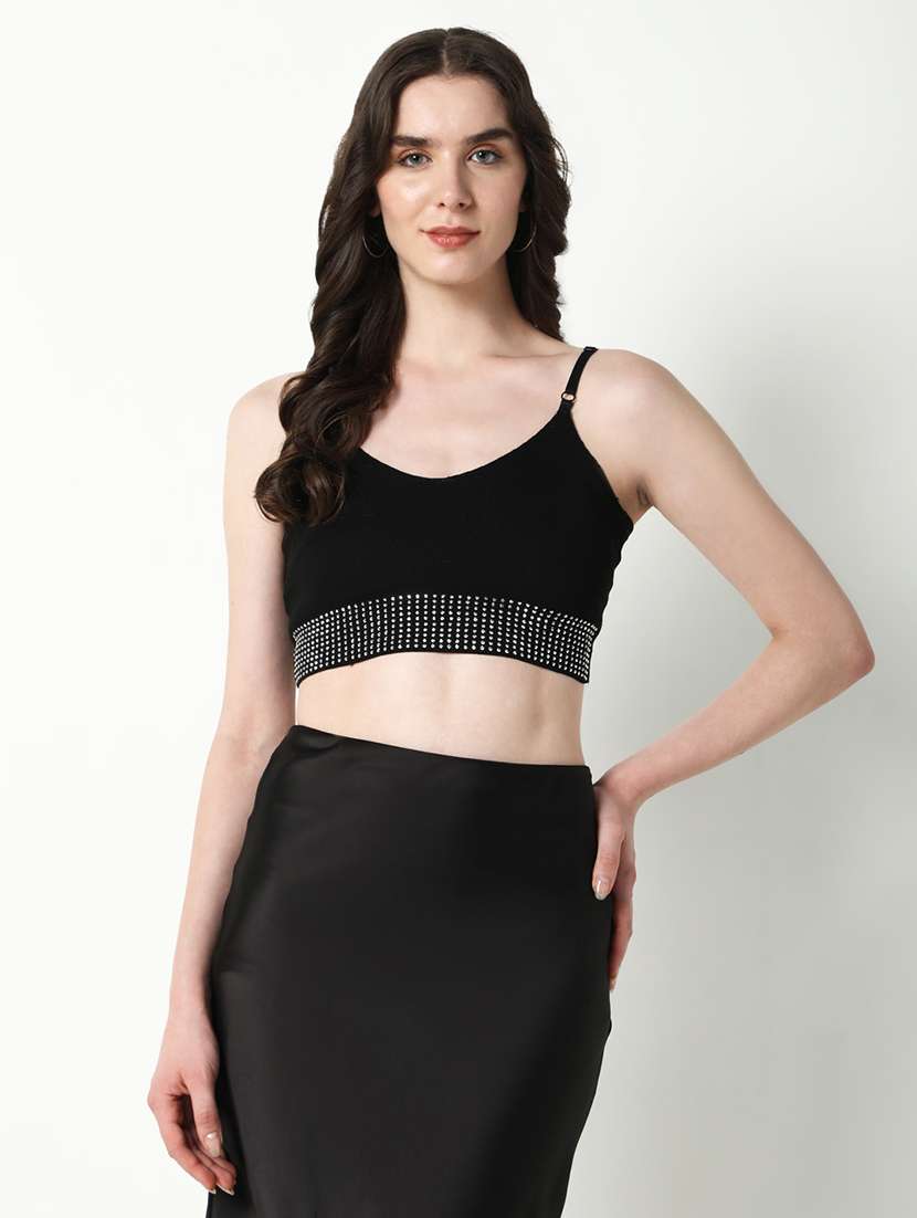 women black shoulder strap crop top