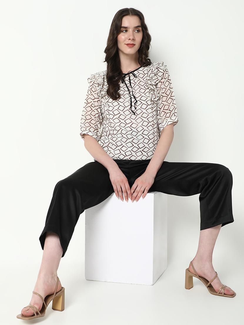 women geometric printed round neck top - 21598207 - Standard Image - 4