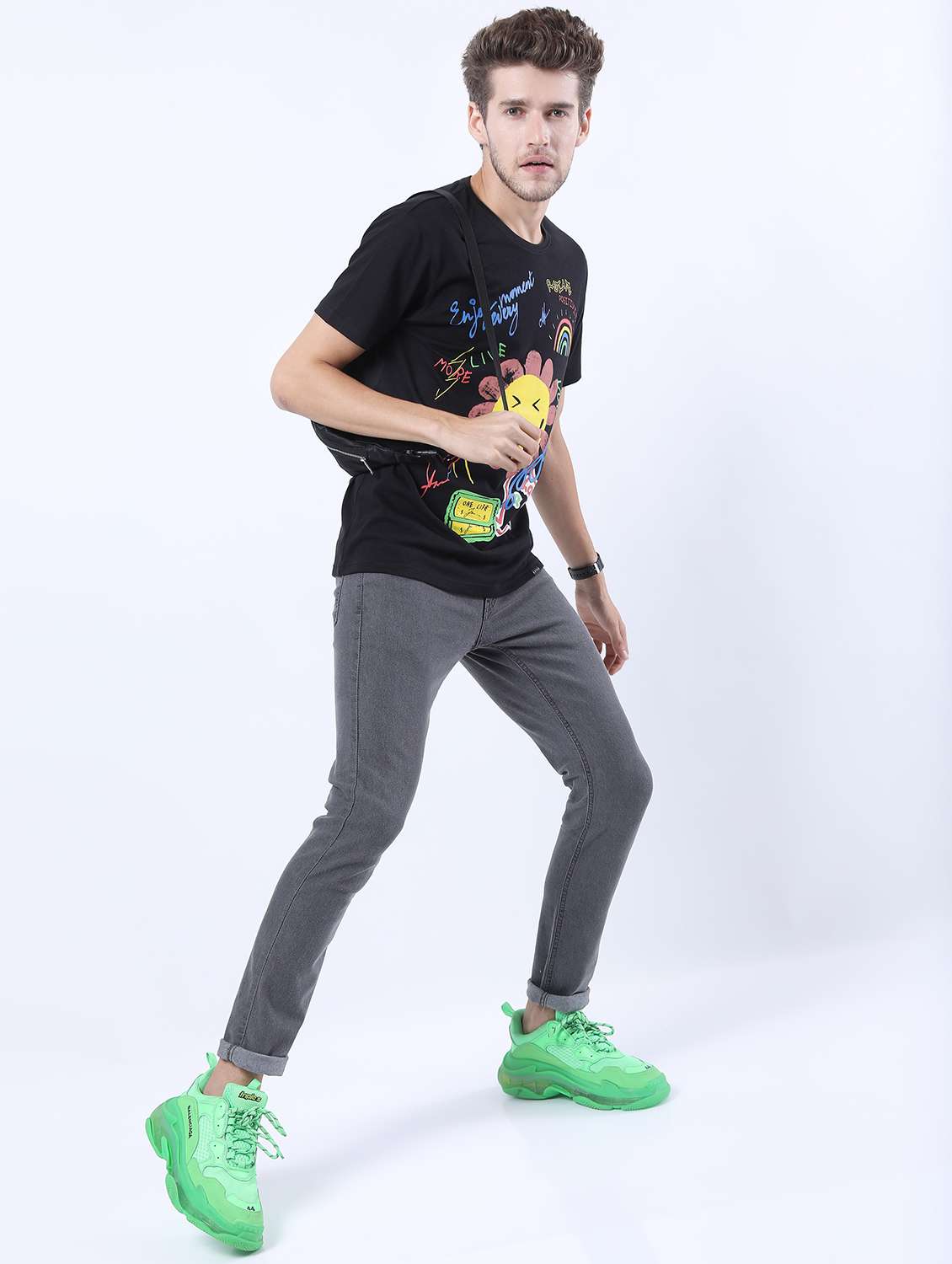 men plain slim fit mid rise jeans - 21598450 -  Standard Image - 4