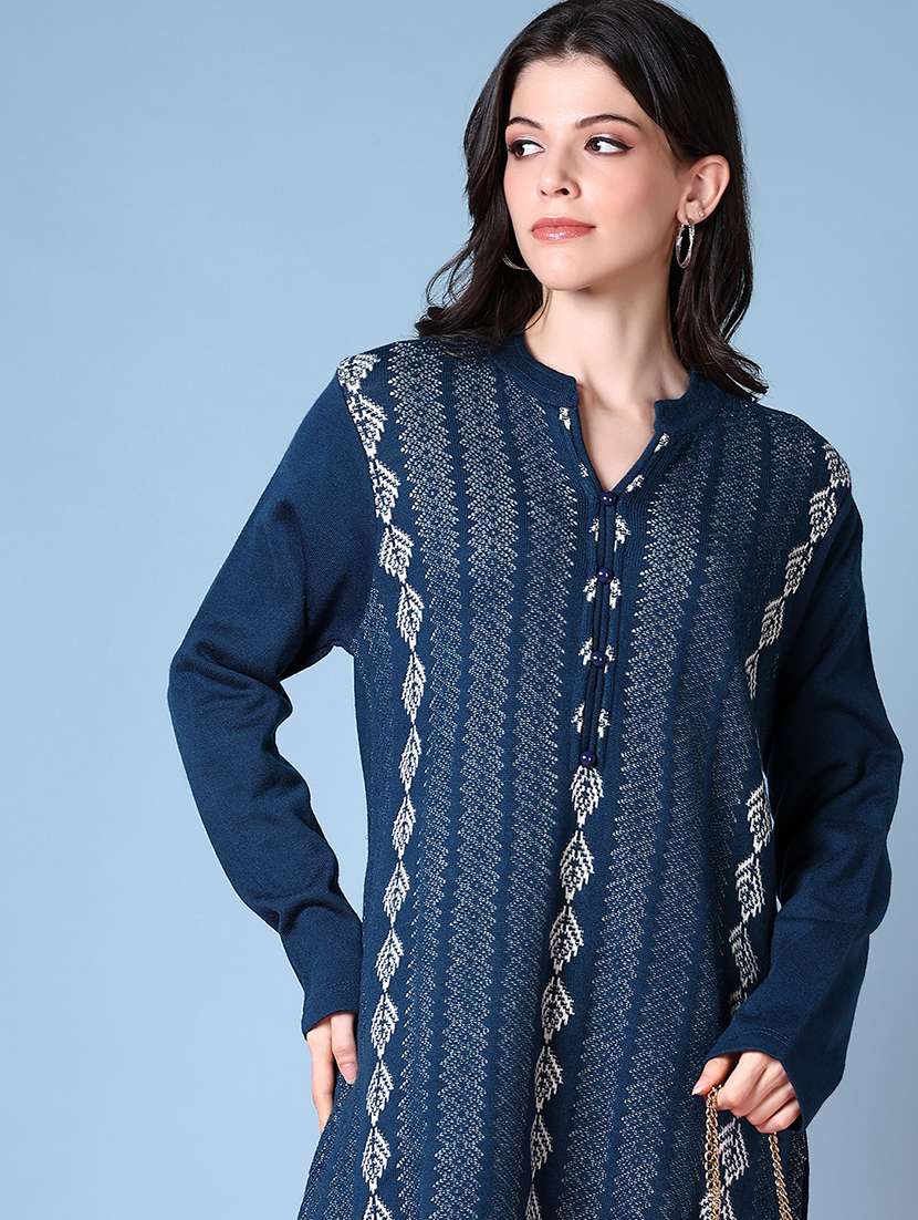 women mandarin neck woolen kurta - 21599057 -  Standard Image - 4