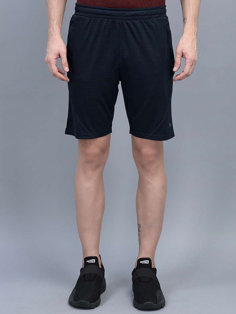 men mid rise solid shorts