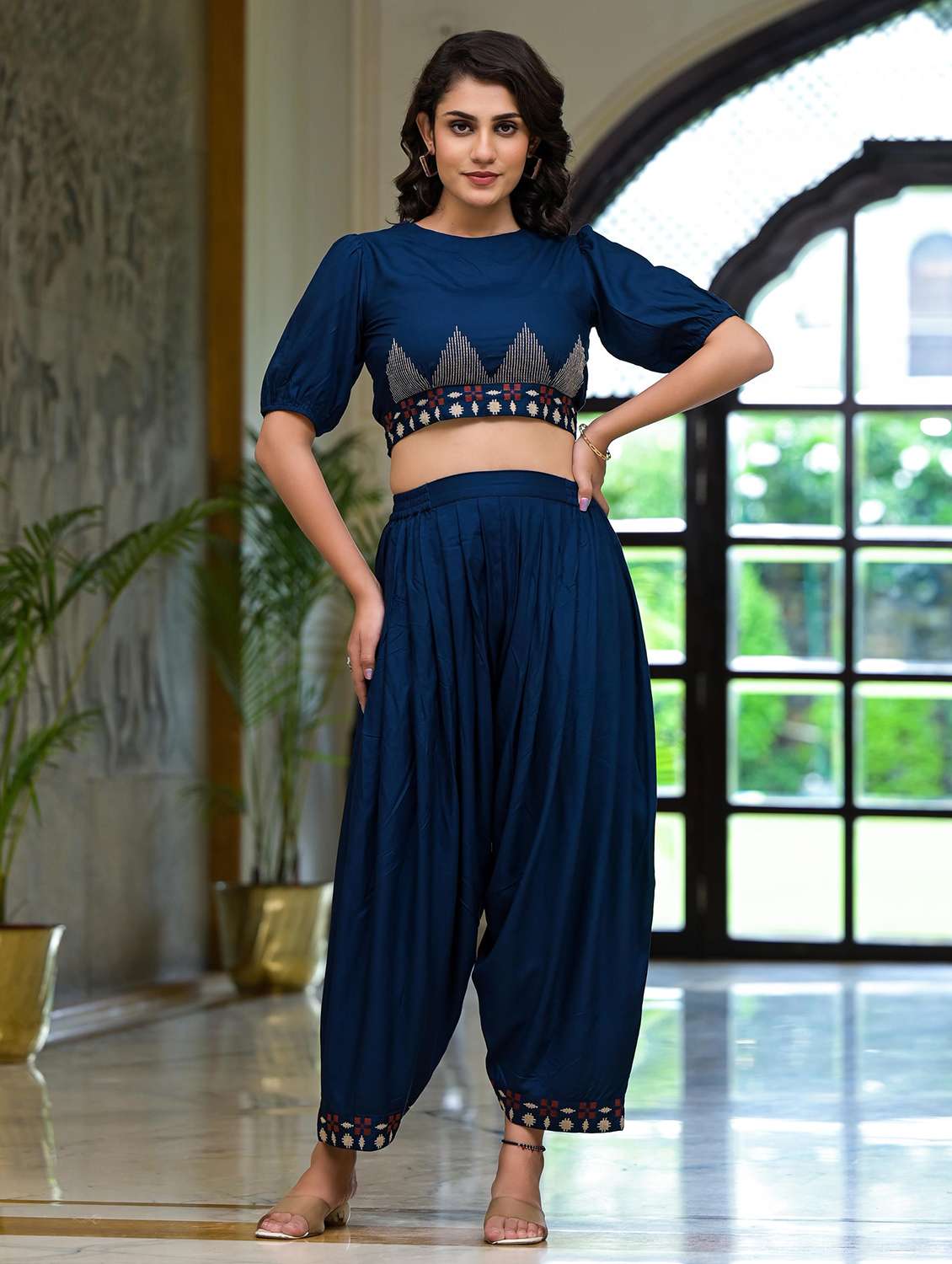 women embroidered short sleeves co-ord set