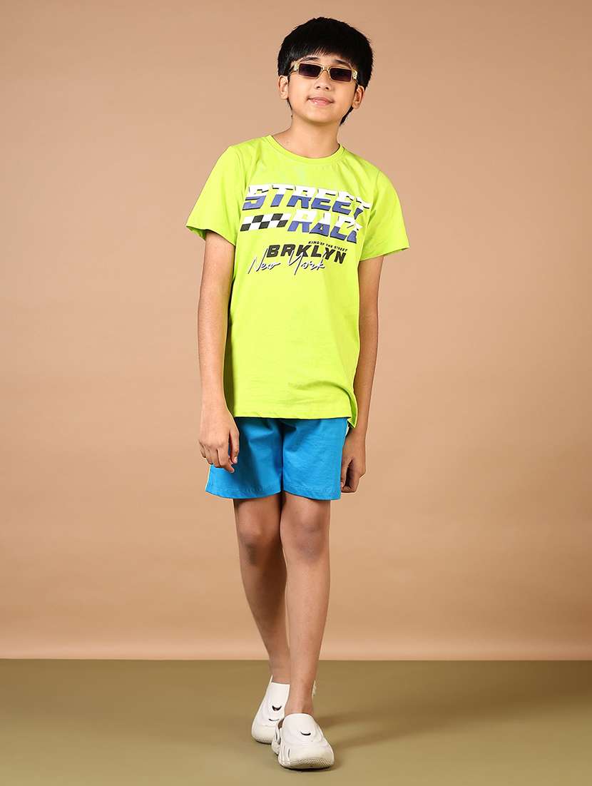 boys solid mid rise shorts - 21608587 - Standard Image - 4