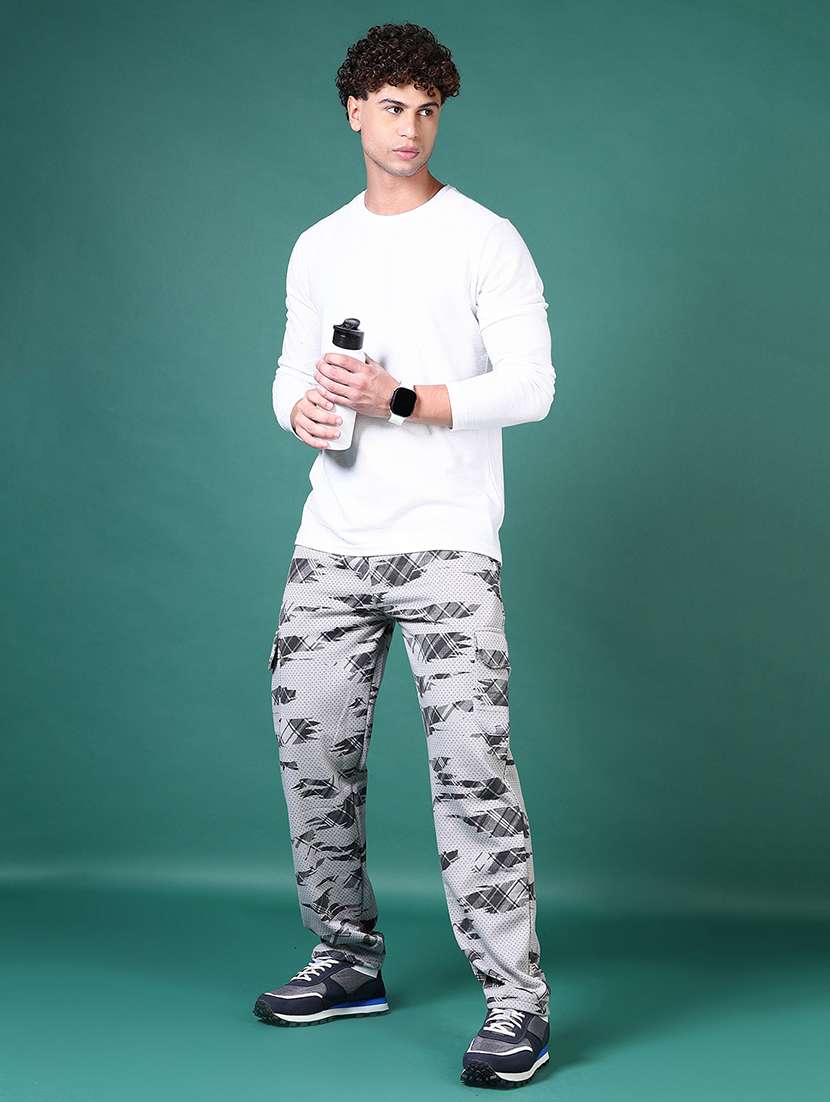 men mid rise printed cargo - 21609003 -  Standard Image - 4