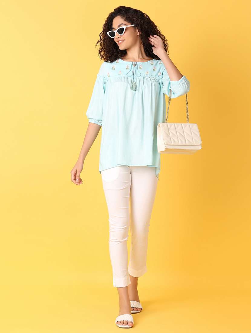 women solid mid rise slim fit tapered pant - 21609007 -  Standard Image - 4