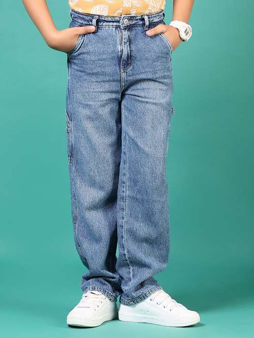 boys blue solid mid rise relaxed fit jeans - 21609255 - Standard Image - 0