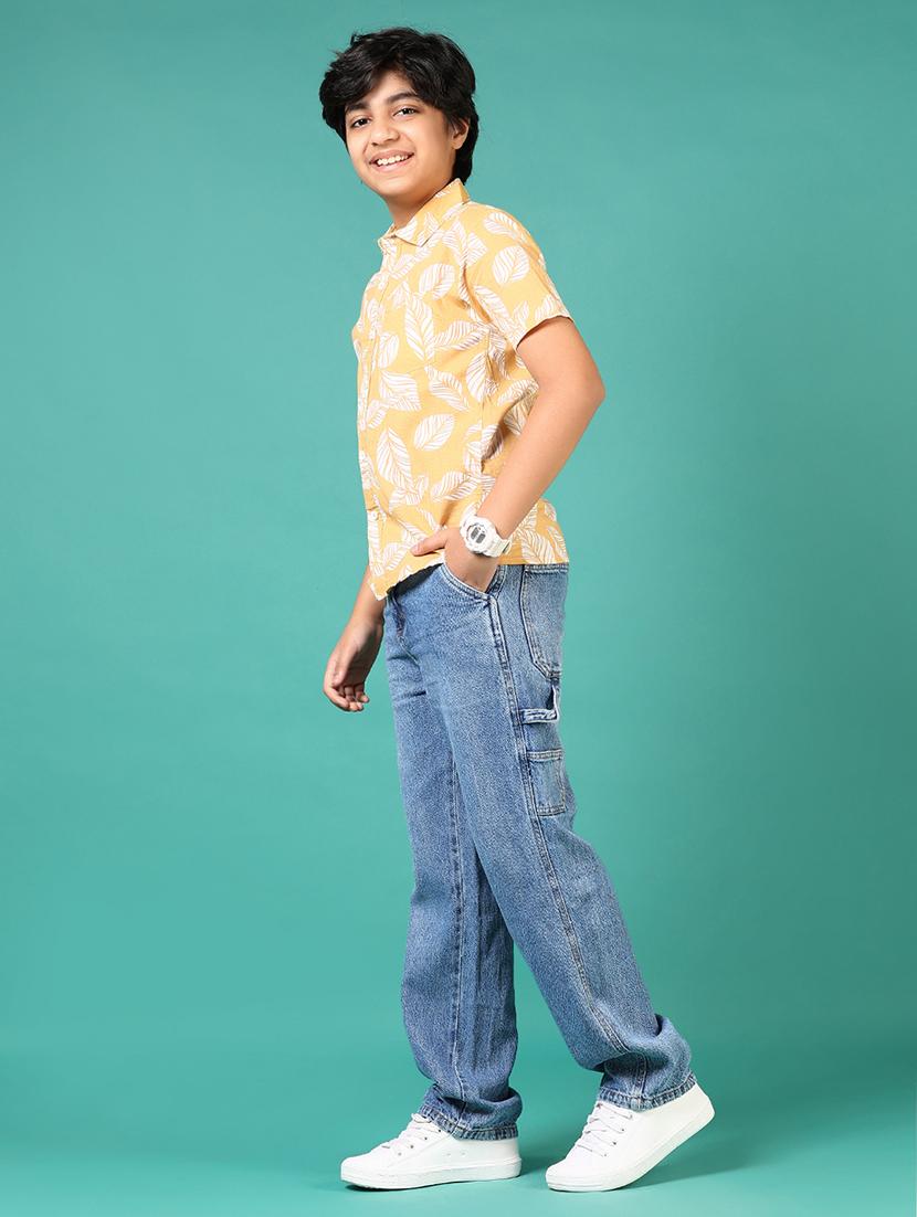 boys blue solid mid rise relaxed fit jeans - 21609255 - Standard Image - 4