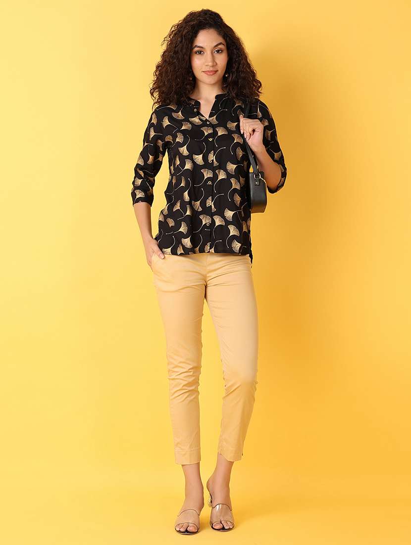 Women Solid Mid Rise Slim Fit Tapered Pant - 21609334 -  Standard Image - 4