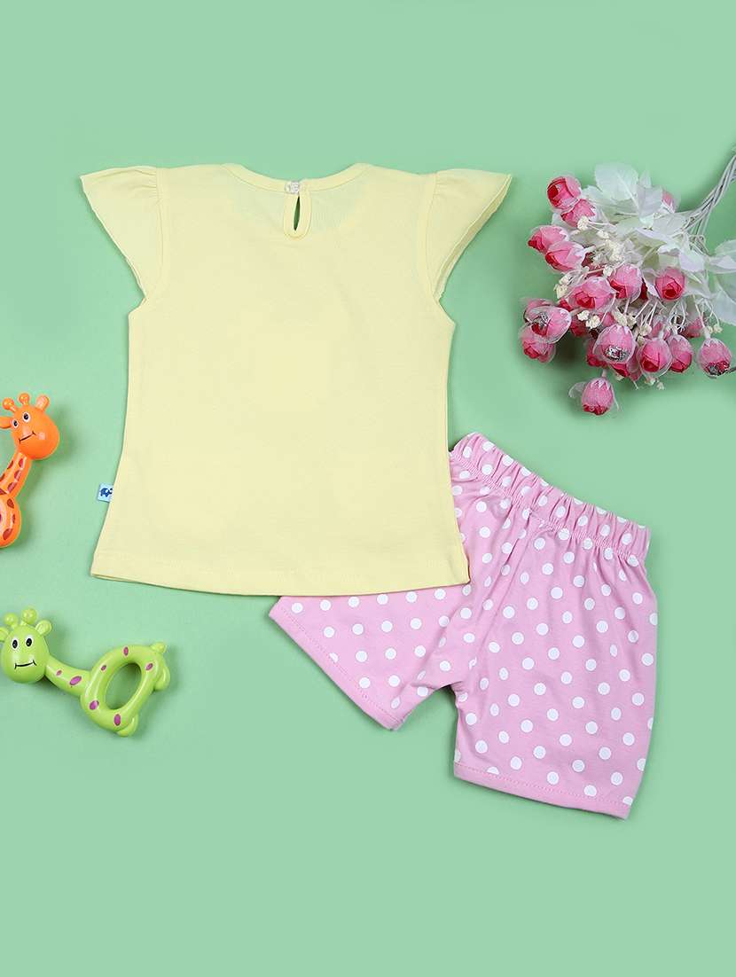 girls printed t-shirt & shorts casual wear sets - 21609731 - Standard Image - 1