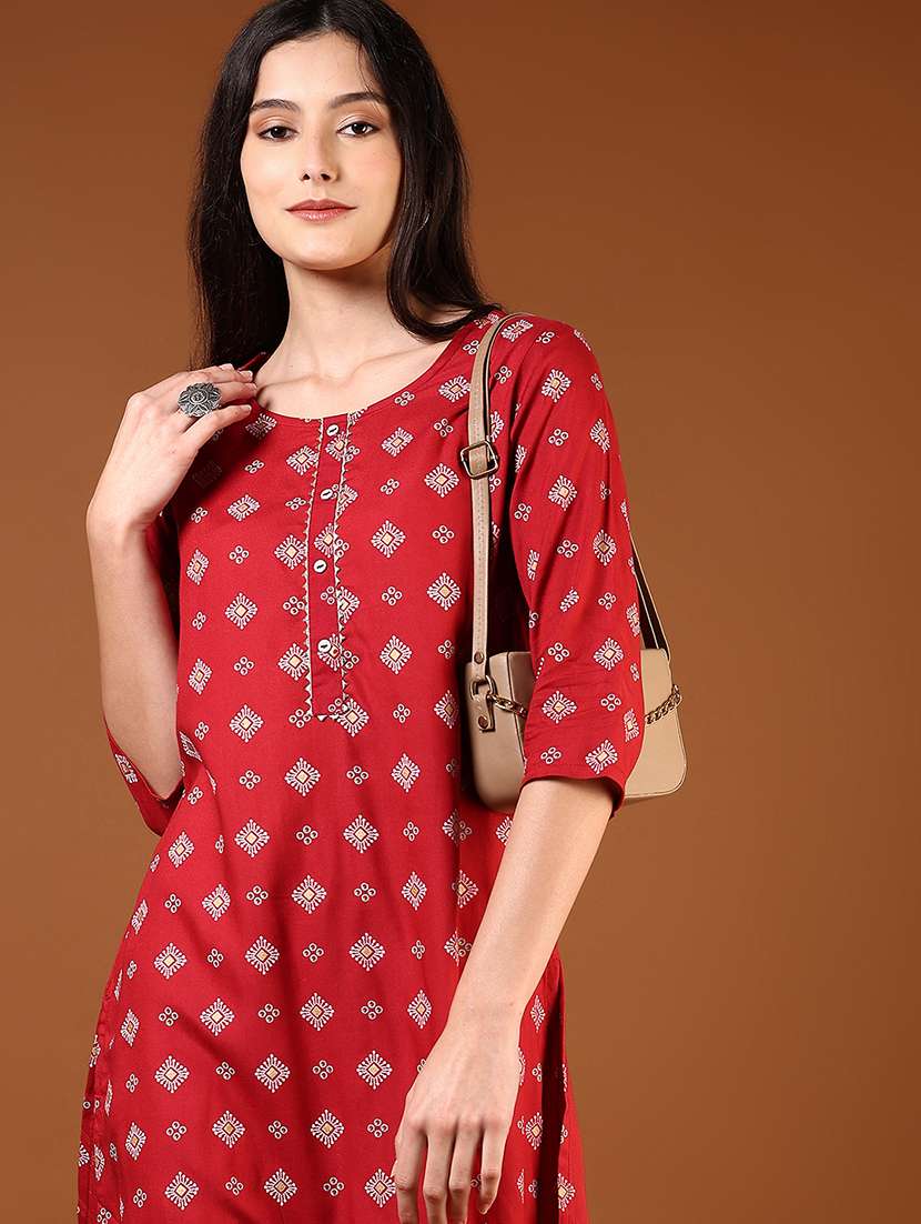 women three quarter sleeve straight kurta - 21609824 -  Standard Image - 4