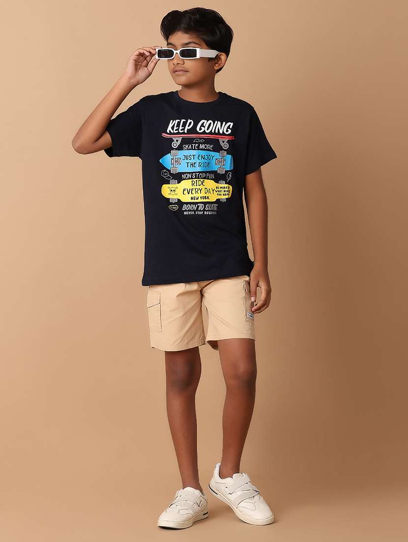 boys mid rise solid cargo shorts - 21611372 -  Standard Image - 4