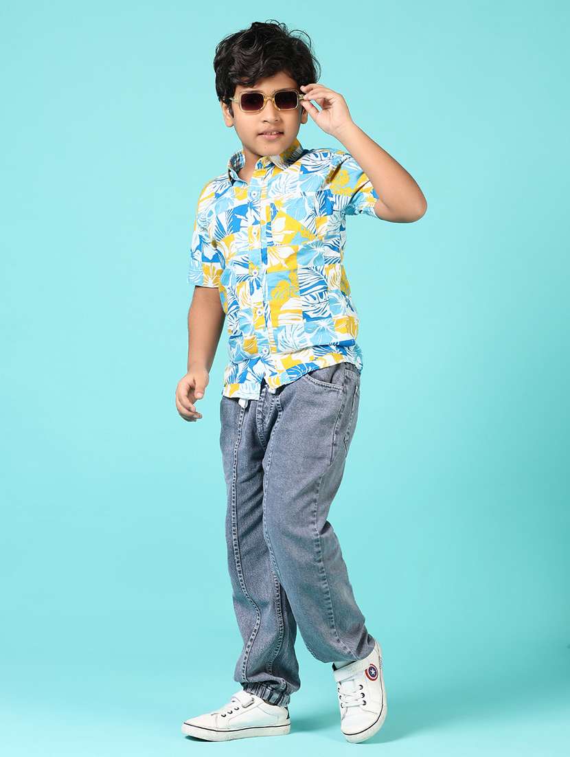 boys printed short sleeve casual shirt - 21611965 -  Standard Image - 4