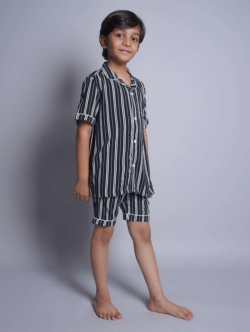 boys printed shorts nightwear set - 21613305 -  Standard Image - 1